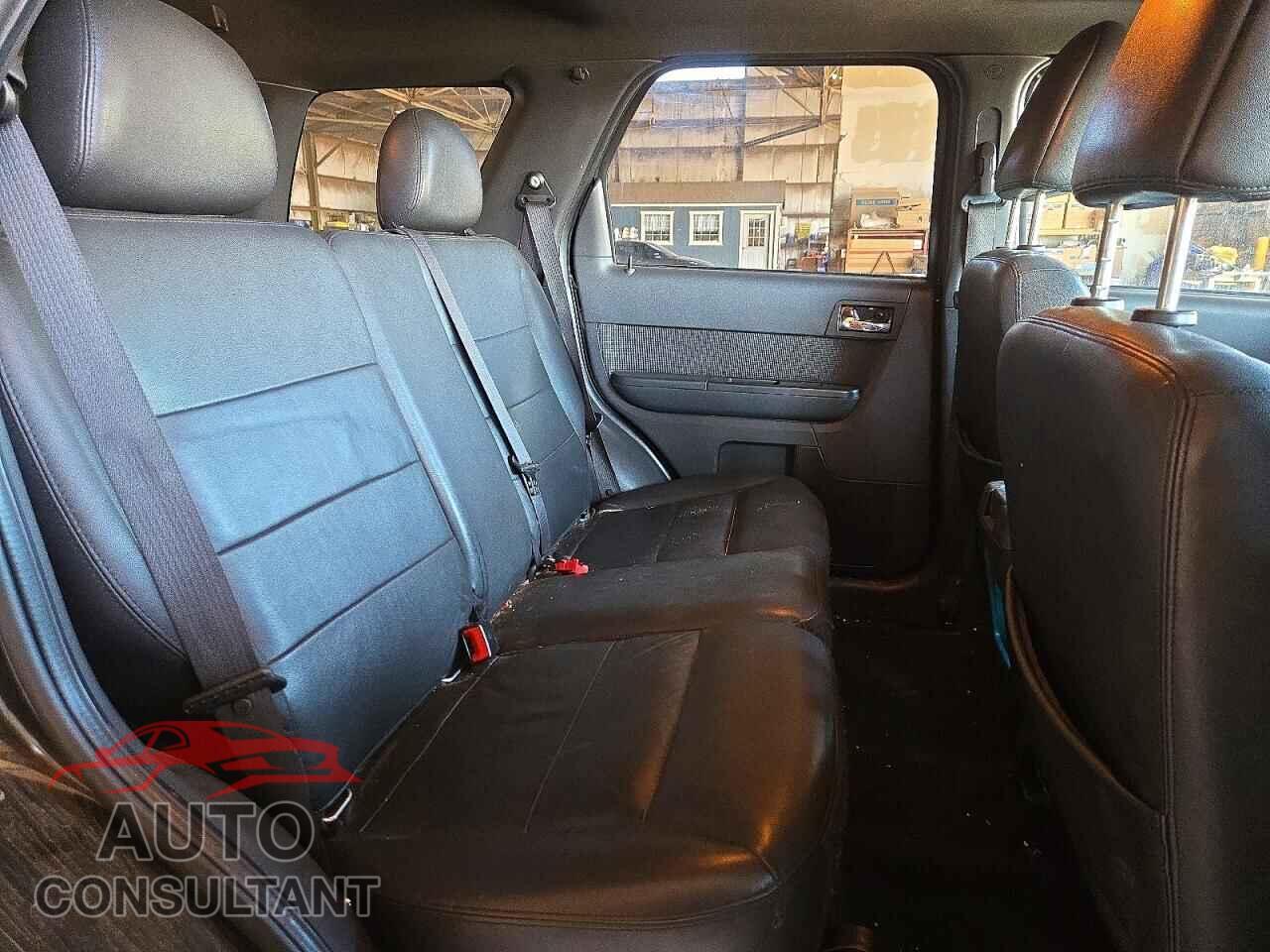 FORD ESCAPE 2012 - 1FMCU9E70CKB13737