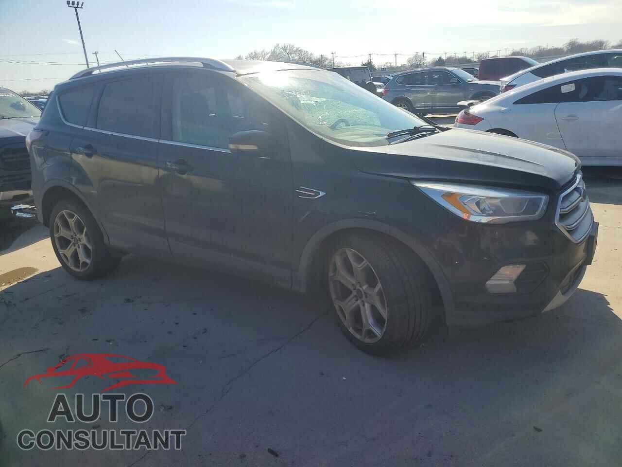 FORD ESCAPE 2017 - 1FMCU0JD6HUC50801