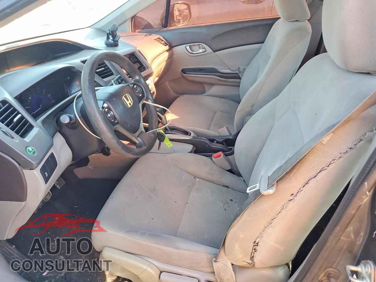 HONDA CIVIC 2012 - 2HGFB2F57CH584174