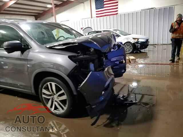 HONDA PILOT 2017 - 5FNYF6H95HB056293