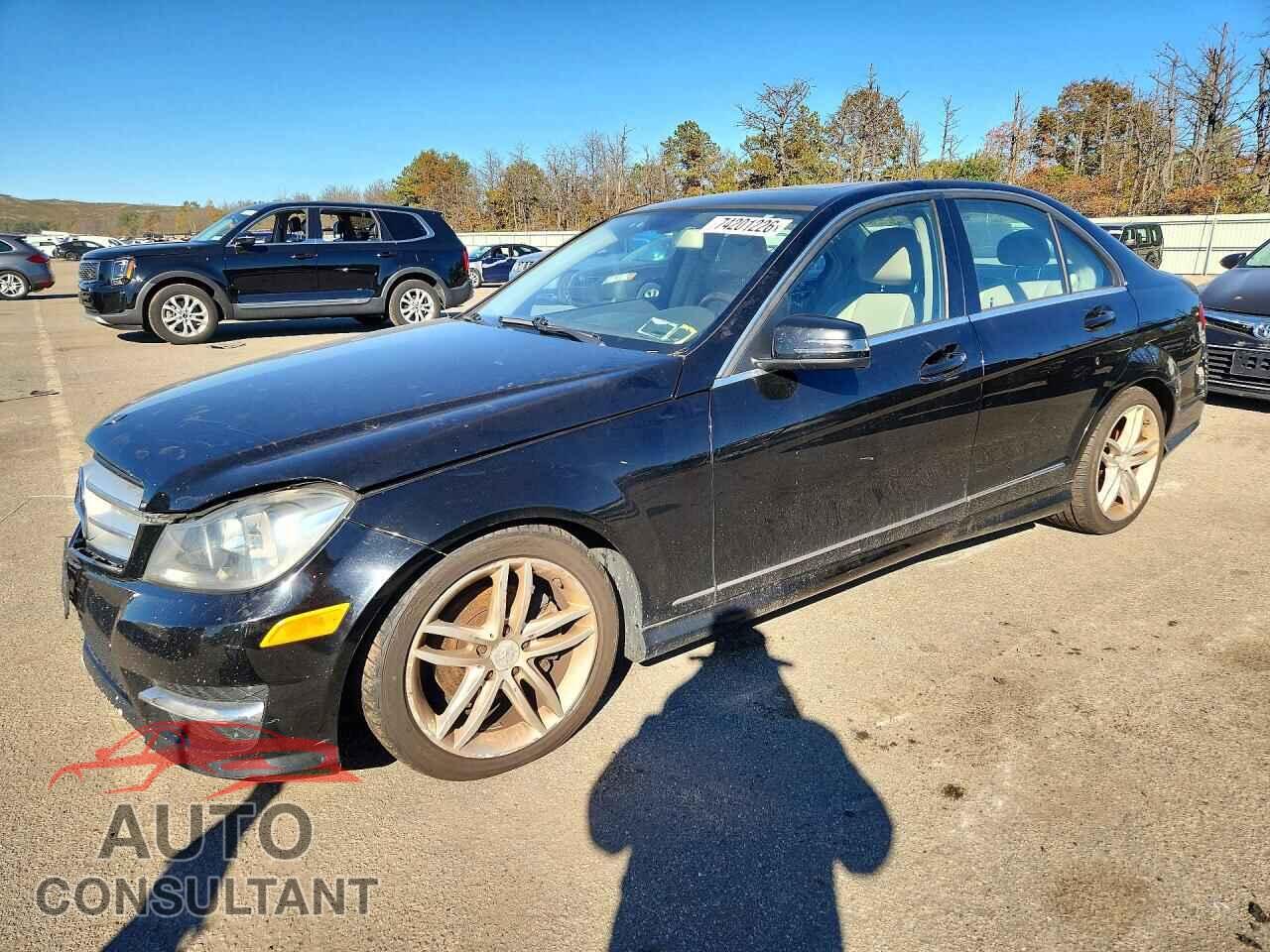 MERCEDES-BENZ C-CLASS 2012 - WDDGF8BB5CR226034