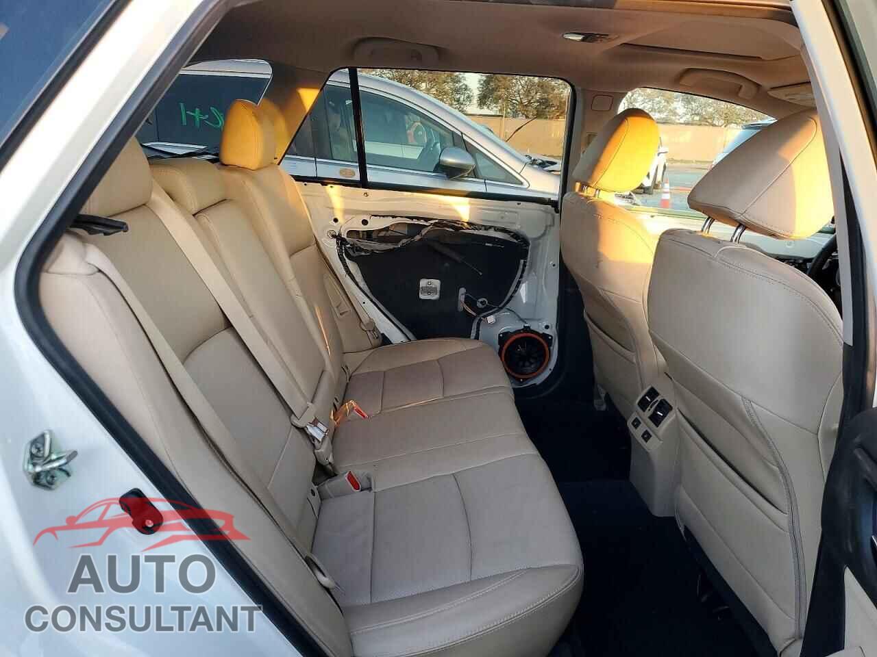 SUBARU OUTBACK 2017 - 4S4BSANC2H3357116