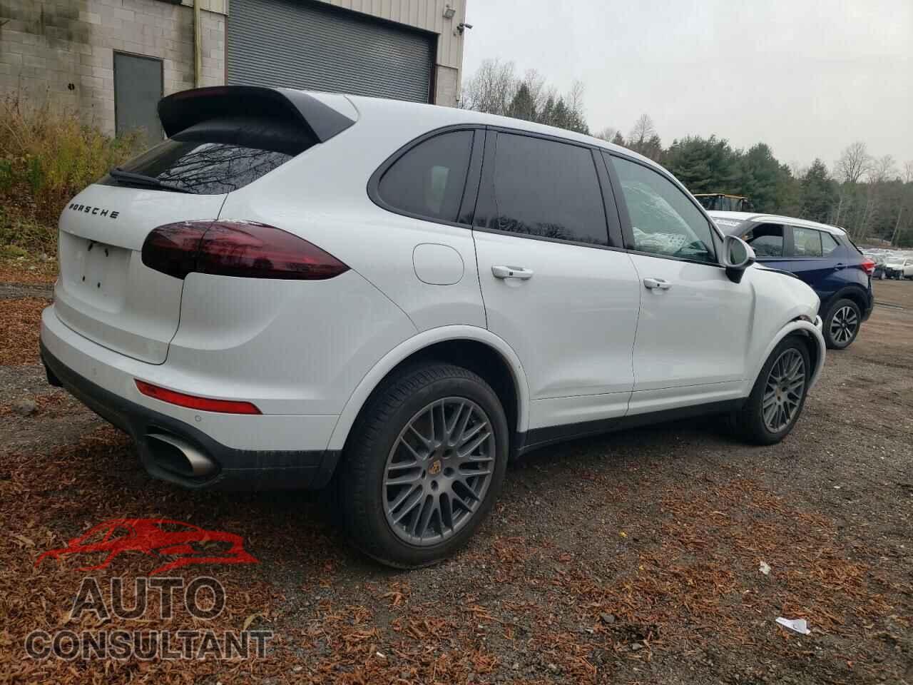 PORSCHE CAYENNE 2017 - WP1AA2A27HKA91005