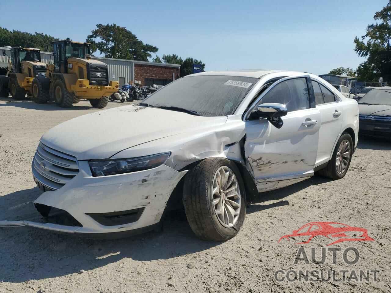 FORD TAURUS 2018 - 1FAHP2F84JG142065