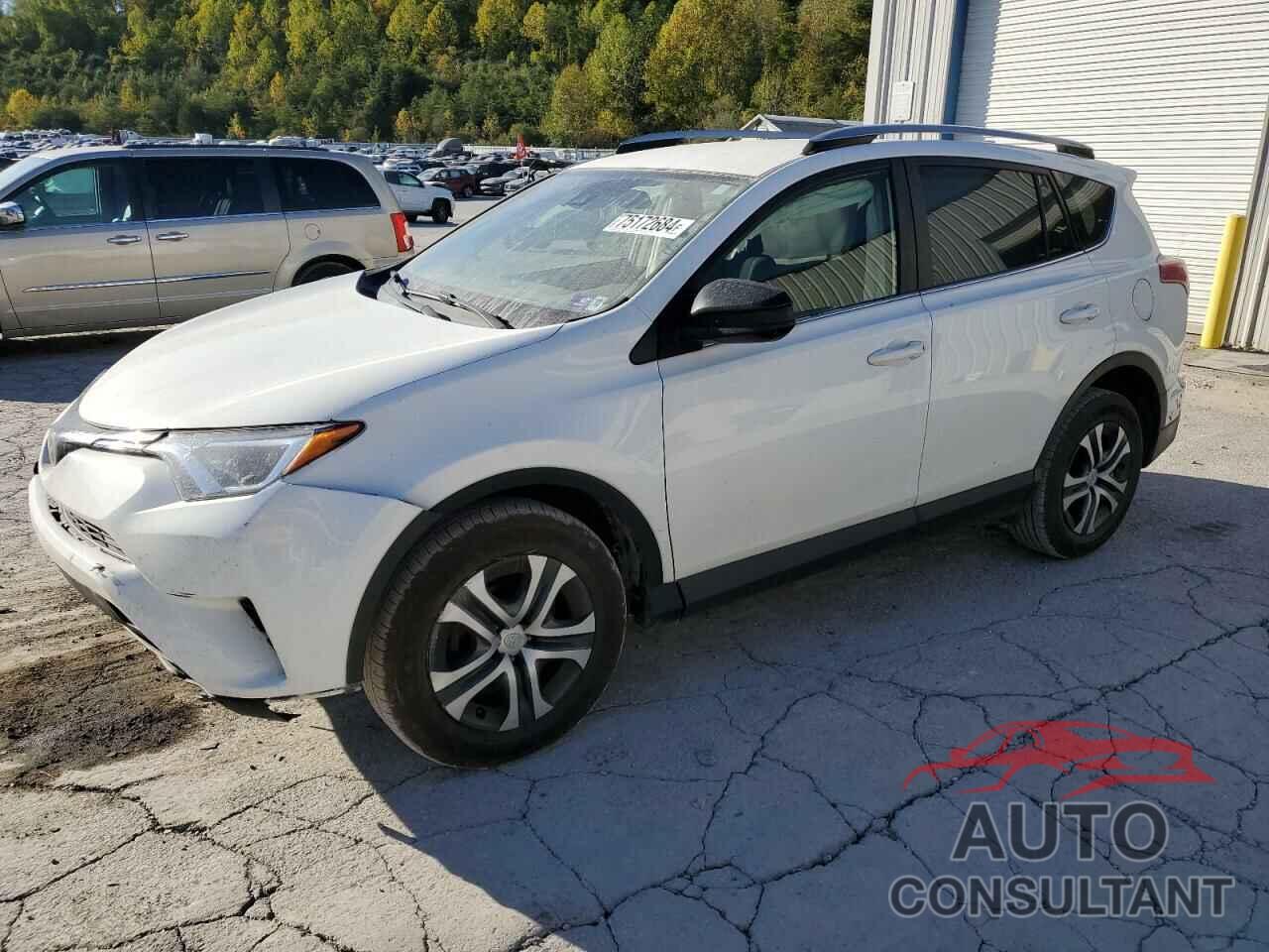 TOYOTA RAV4 2017 - JTMBFREV1HJ701944