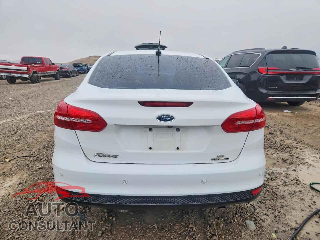 FORD FOCUS 2016 - 1FADP3F27GL310233