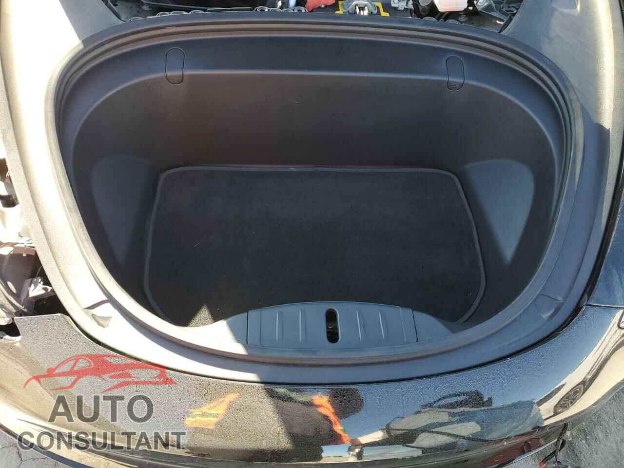 TESLA MODEL 3 2018 - 5YJ3E1EA6JF013330