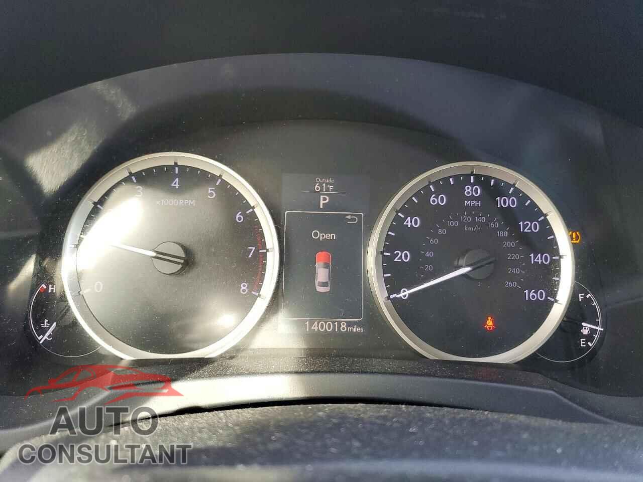 LEXUS IS 2014 - JTHBF1D20E5008830
