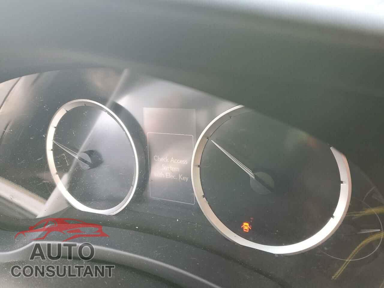 LEXUS IS 2015 - JTHCF1D21F5016005