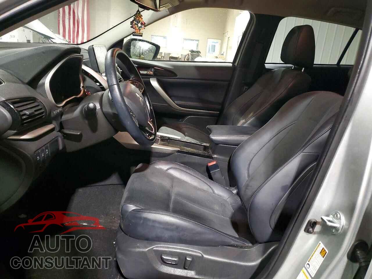 MITSUBISHI ECLIPSE 2025 - JA4ATWAA5SZ005385