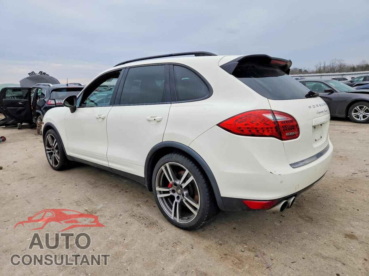 PORSCHE CAYENNE 2011 - WP1AC2A21BLA83977