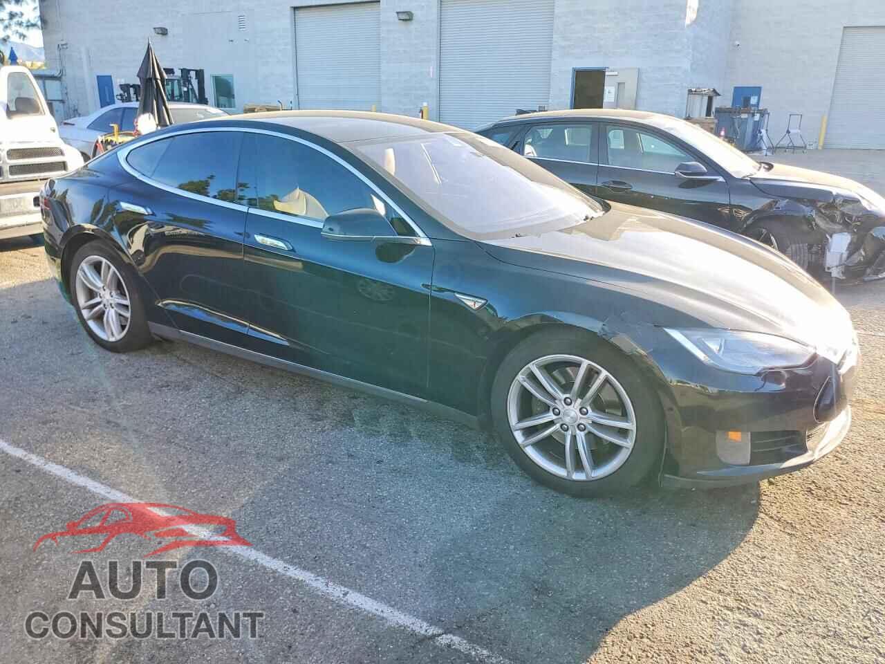 TESLA MODEL S 2015 - 5YJSA1S21FF084995