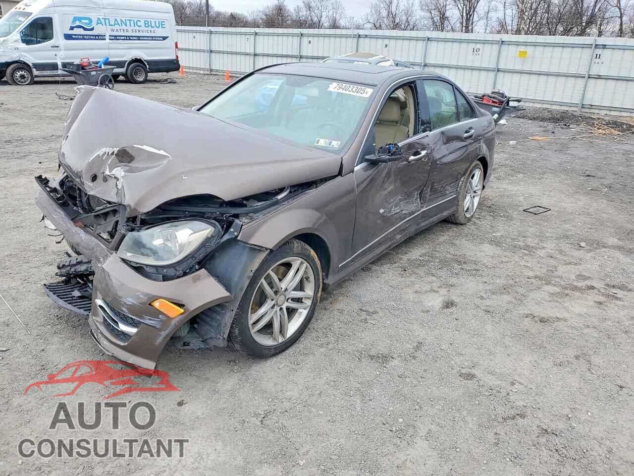 MERCEDES-BENZ C-CLASS 2013 - WDDGF8AB6DG123249