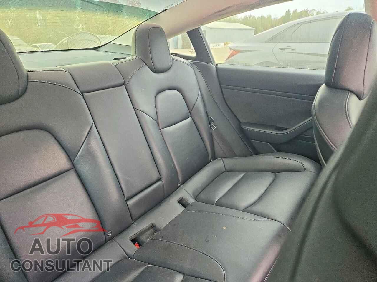 TESLA MODEL 3 2020 - 5YJ3E1EBXLF604143