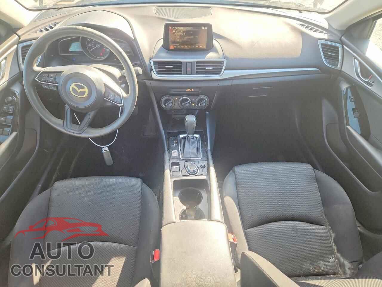 MAZDA 3 2017 - 3MZBN1U7XHM108123