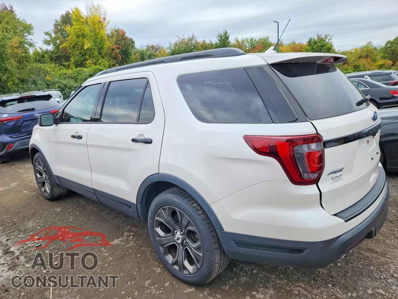 FORD EXPLORER 2018 - 1FM5K8GT4JGB37171