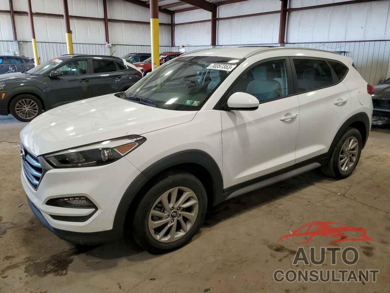 HYUNDAI TUCSON 2018 - KM8J3CA42JU788249