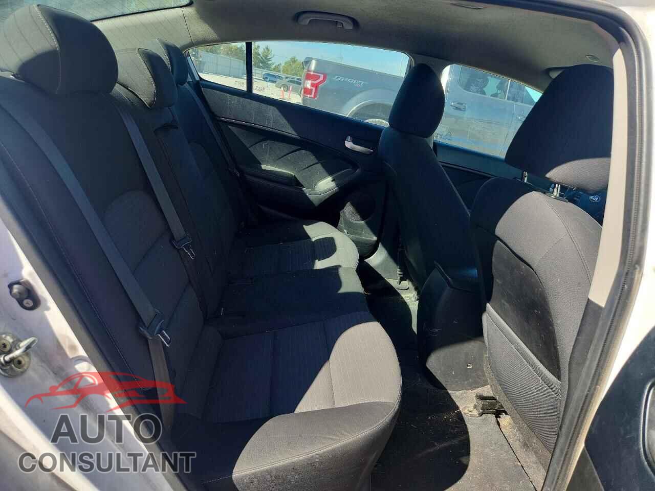 KIA FORTE 2017 - 3KPFL4A78HE017443