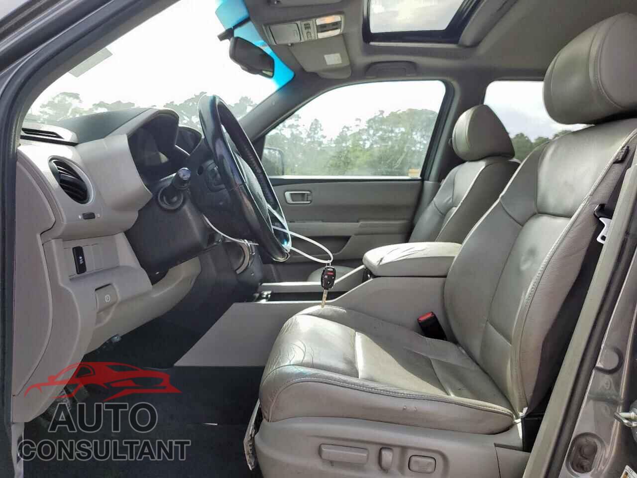 HONDA PILOT 2013 - 5FNYF3H52DB011902