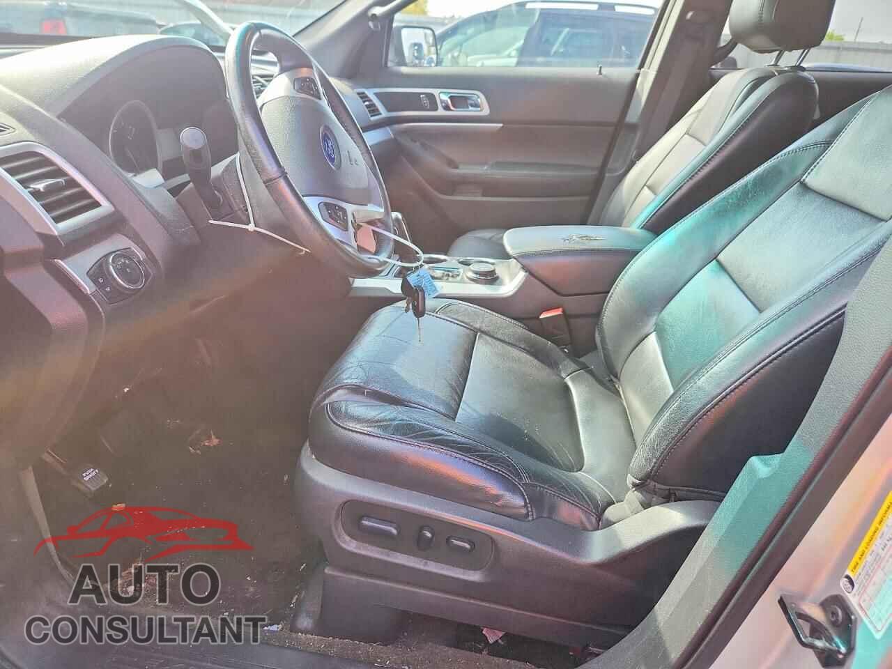 FORD EXPLORER 2013 - 1FM5K8D8XDGC50417