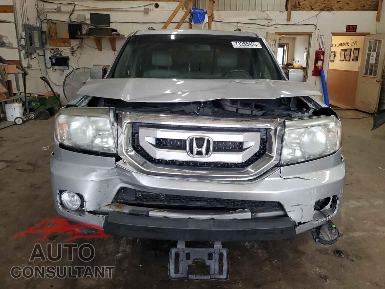 HONDA PILOT 2011 - 5FNYF4H66BB032697