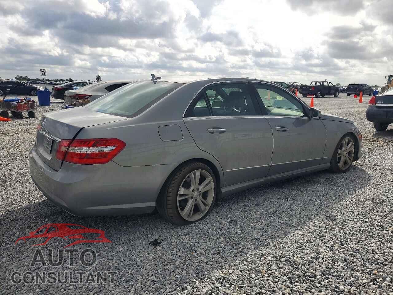 MERCEDES-BENZ E-CLASS 2013 - WDDHF5KB2DA772602