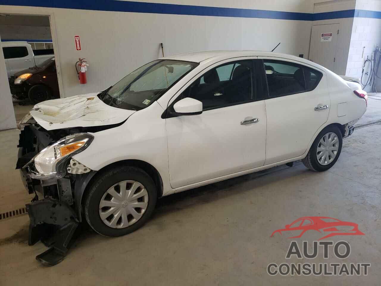 NISSAN VERSA 2018 - 3N1CN7AP7JK392751