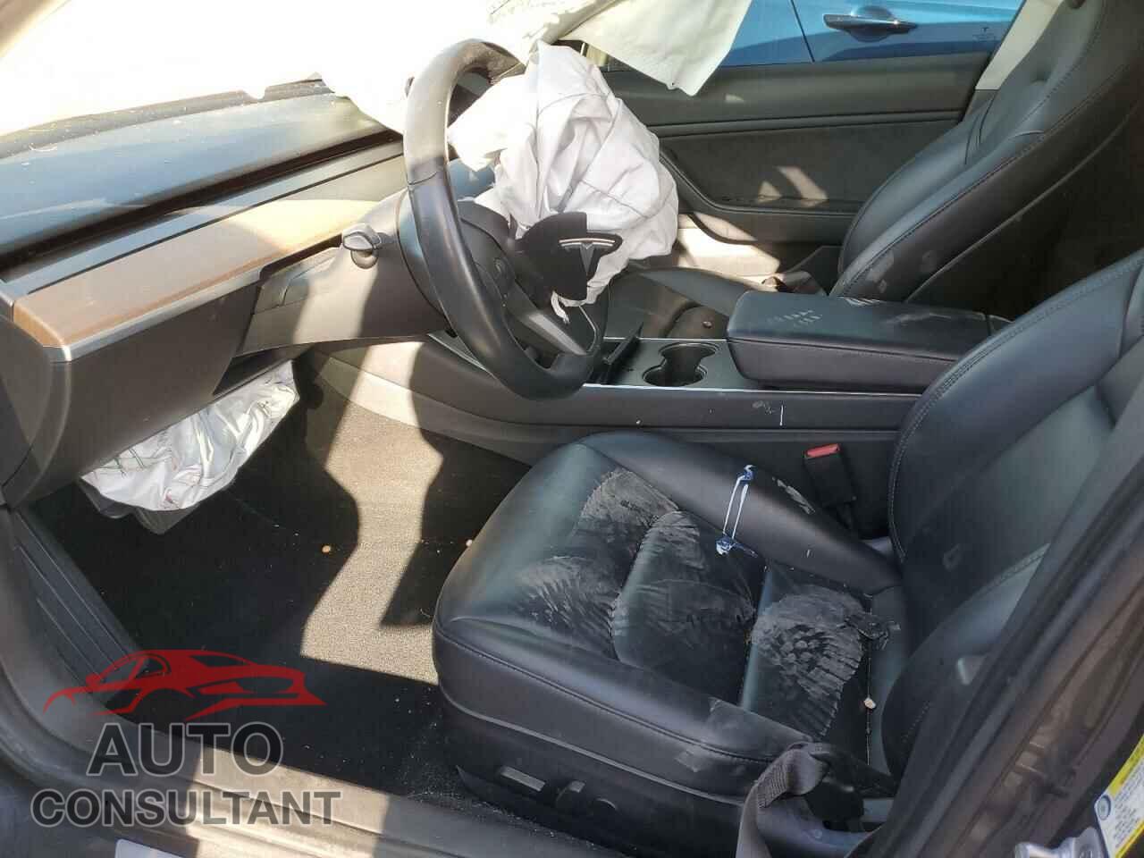 TESLA MODEL 3 2018 - 5YJ3E1EB2JF113899