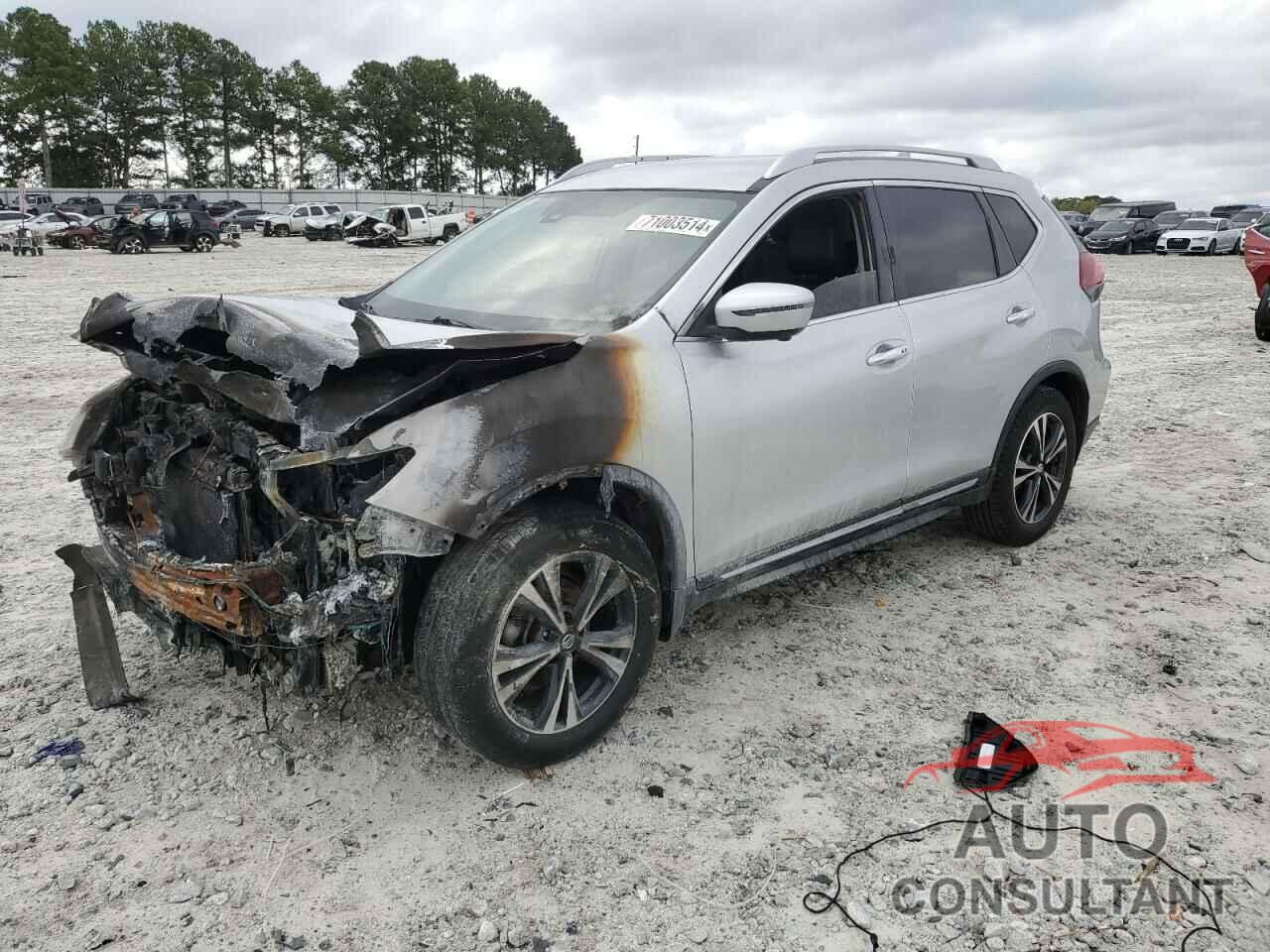 NISSAN ROGUE 2018 - JN8AT2MTXJW462970