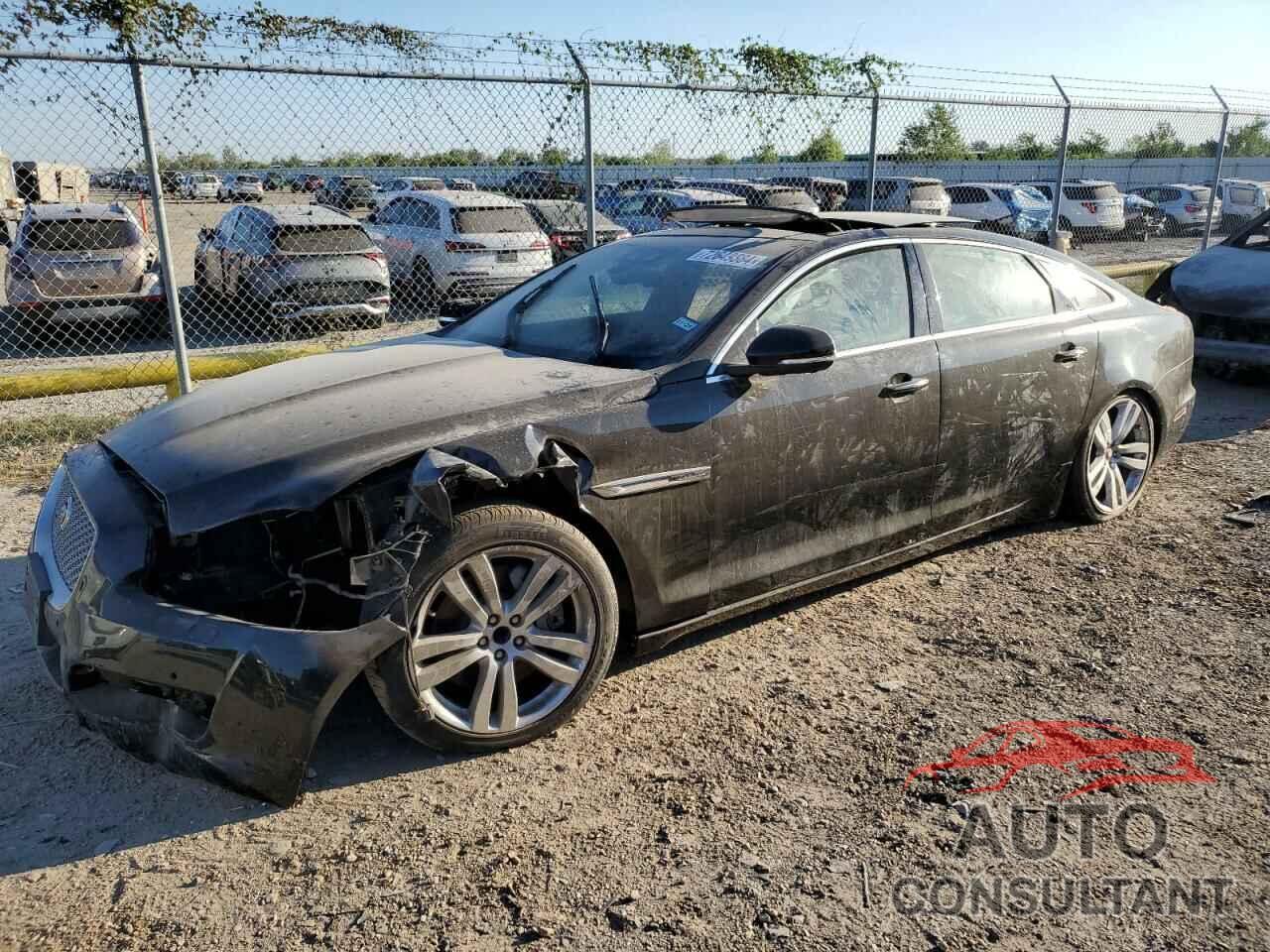 JAGUAR XJ 2019 - SAJWA2G7XK8W19345