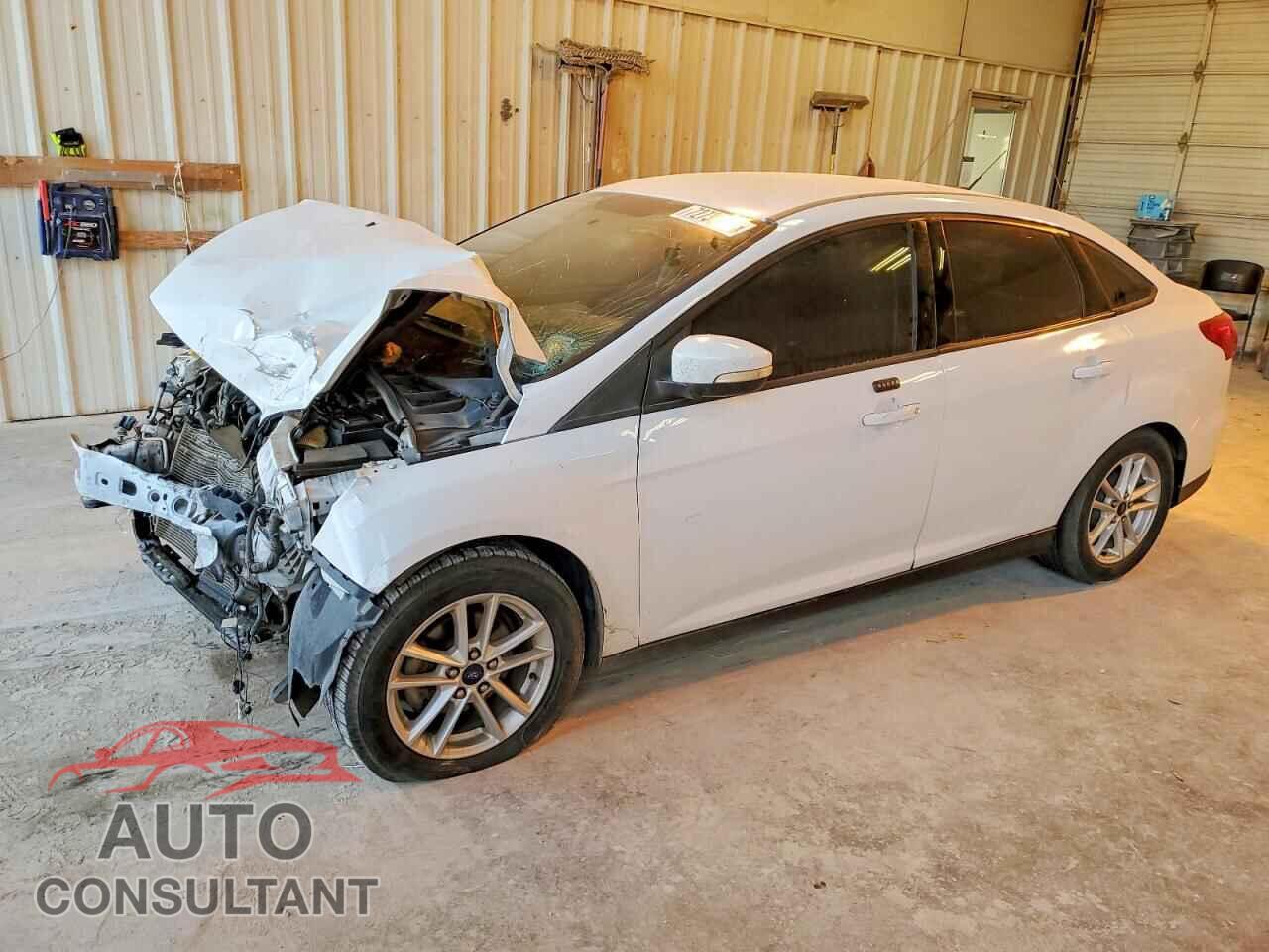 FORD FOCUS 2015 - 1FADP3F27FL261260
