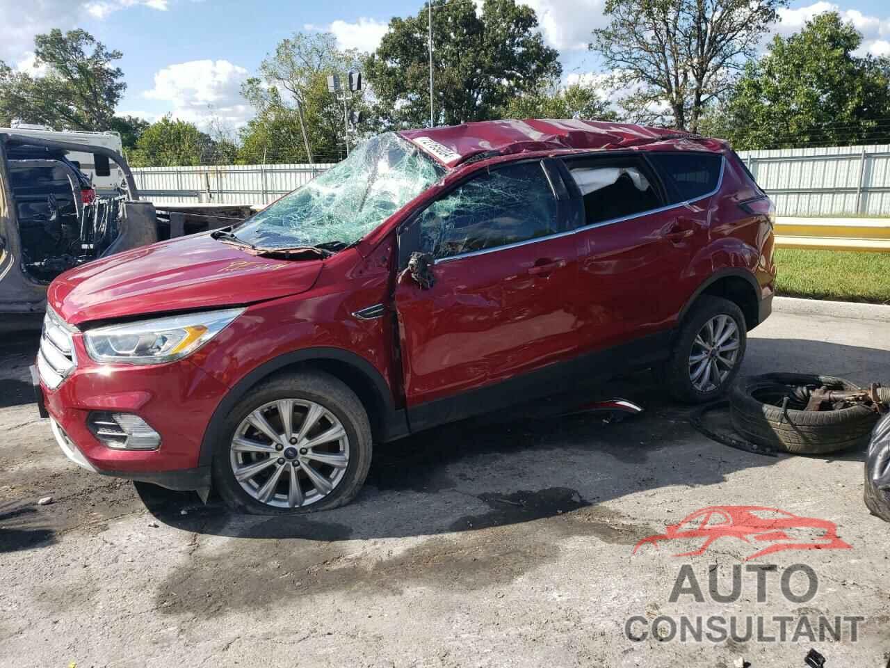 FORD ESCAPE 2017 - 1FMCU9J90HUB15006