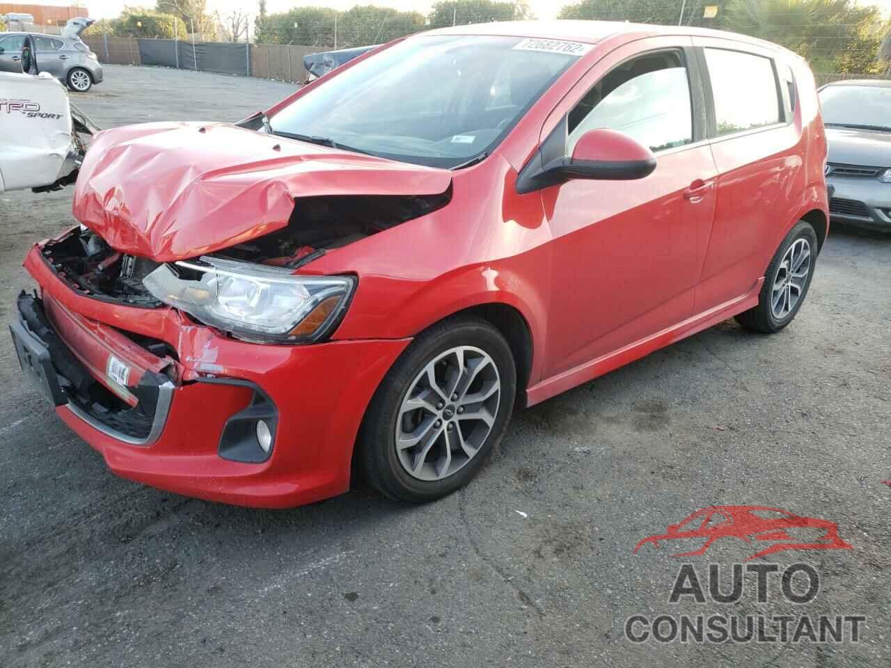 CHEVROLET SONIC 2018 - 1G1JD6SG7J4107510