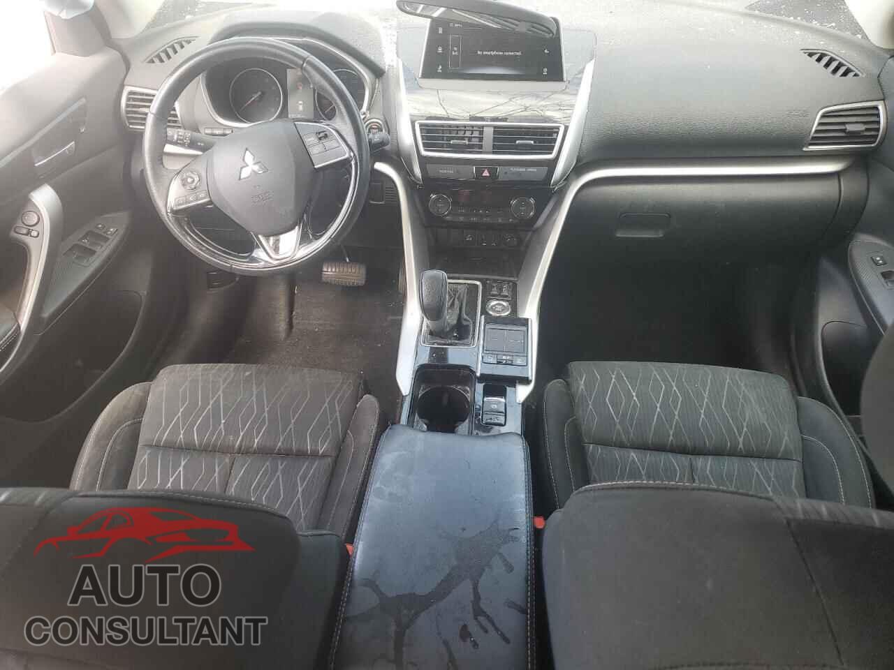 MITSUBISHI ECLIPSE 2018 - JA4AT5AA3JZ061060