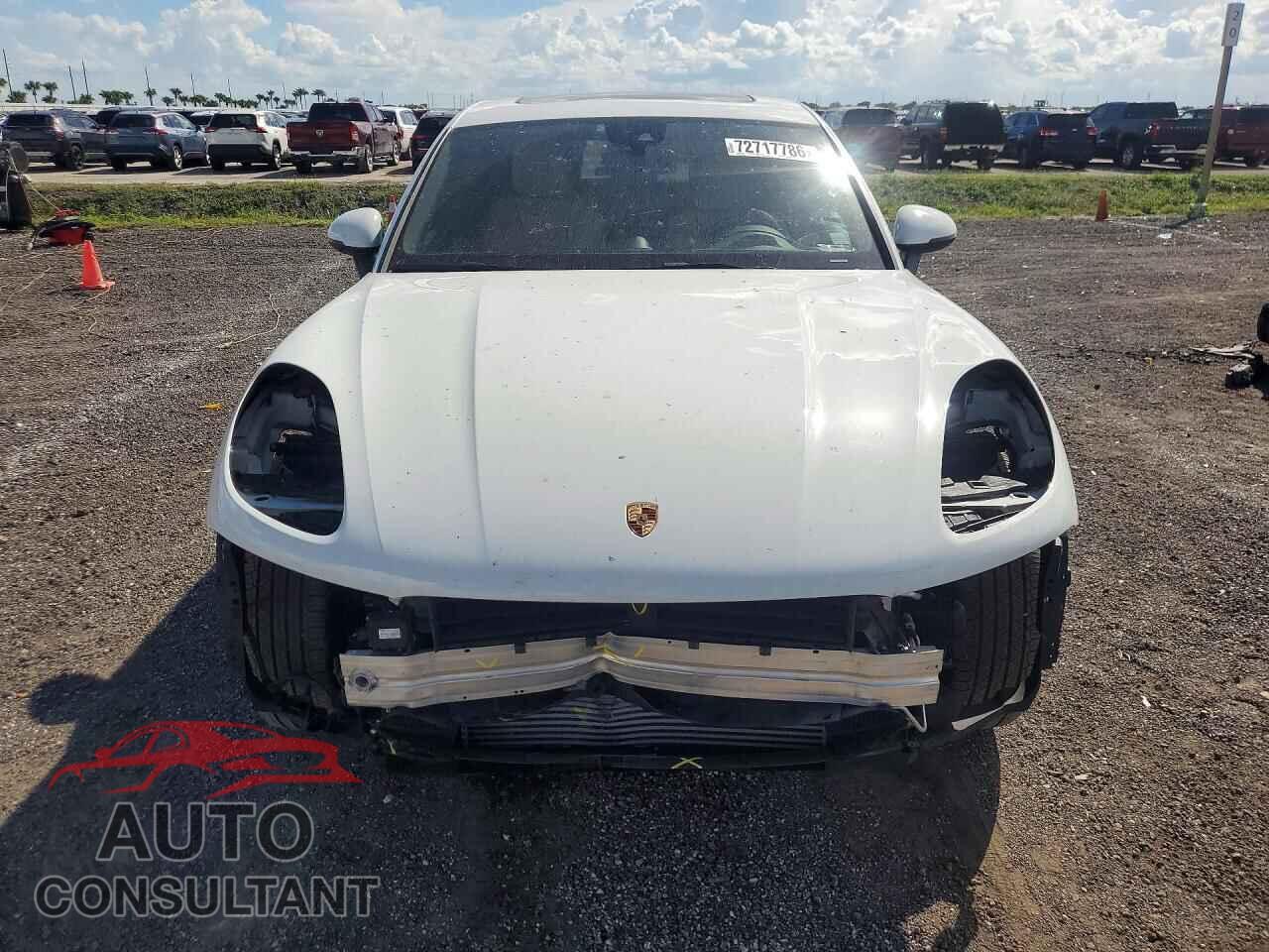 PORSCHE MACAN 2018 - WP1AA2A51JLB14823