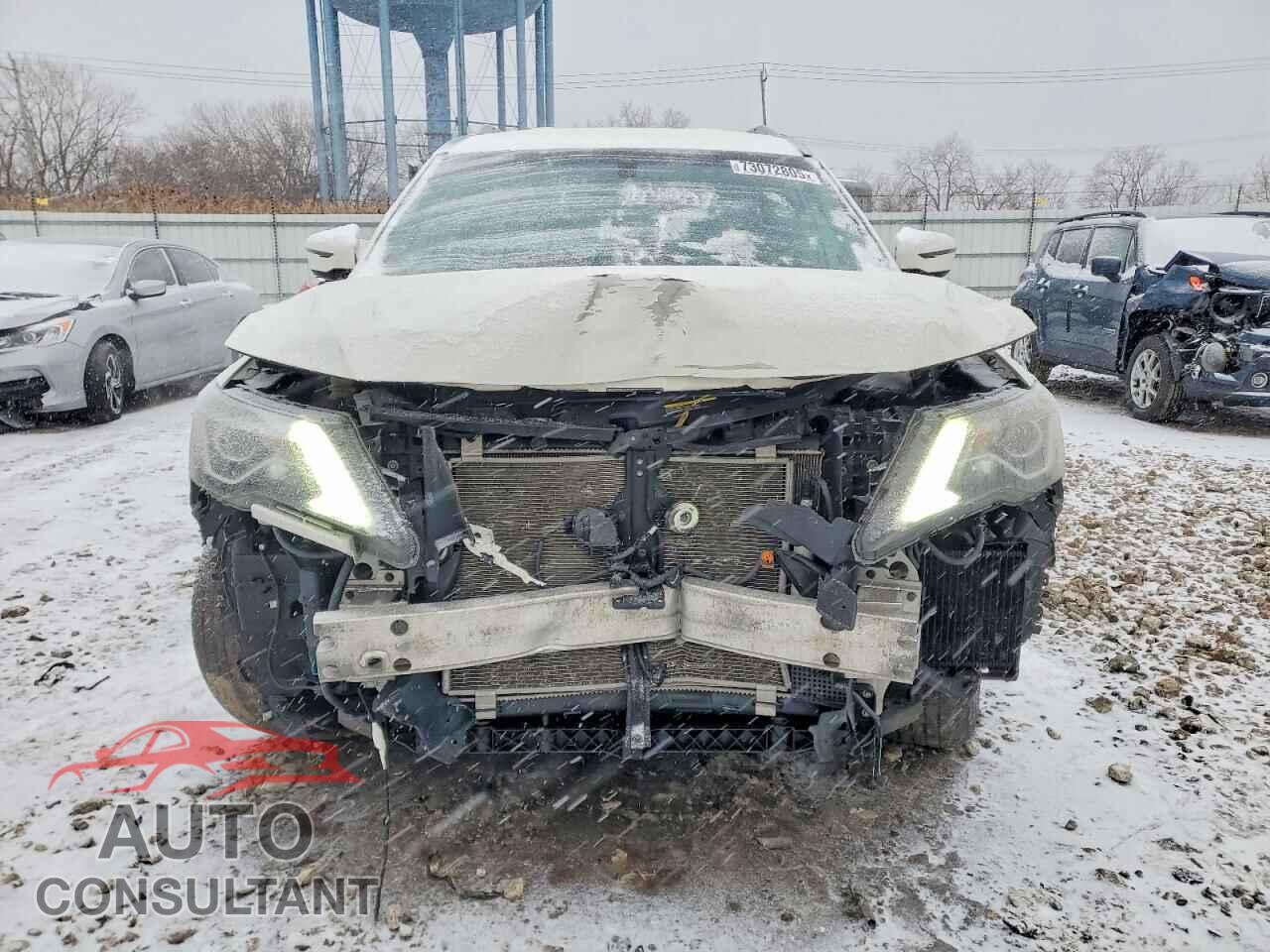 NISSAN PATHFINDER 2017 - 5N1DR2MN4HC689880