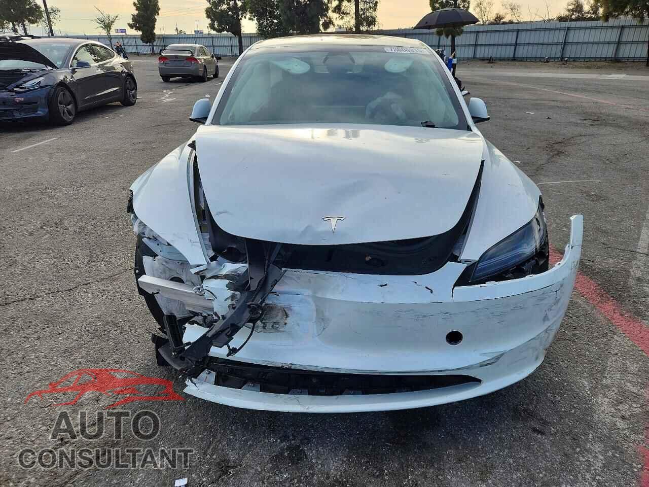 TESLA MODEL 3 2024 - 5YJ3E1EAXRF743589