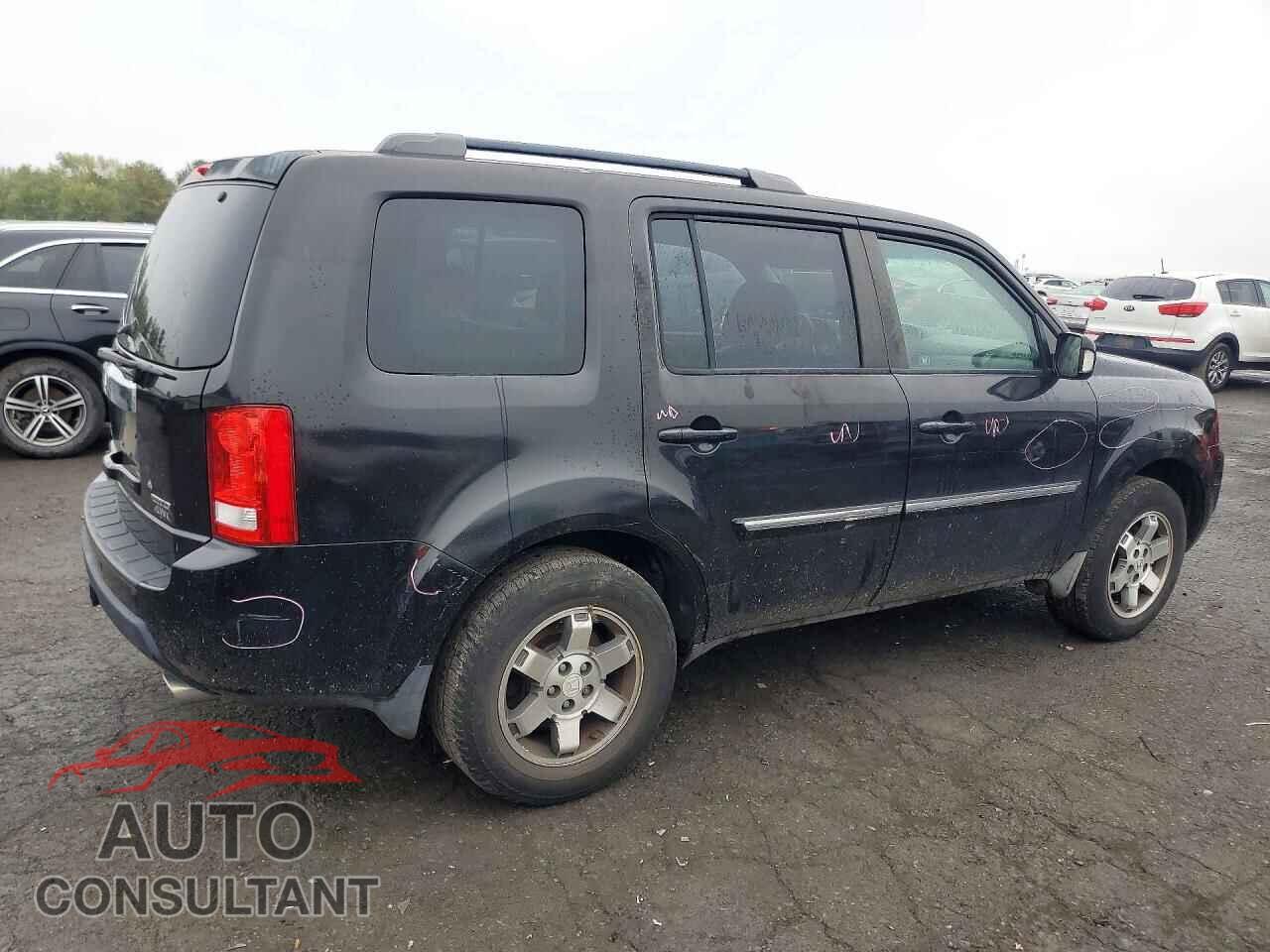 HONDA PILOT 2010 - 5FNYF4H99AB014395