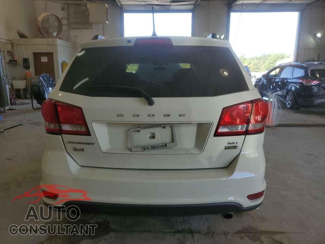 DODGE JOURNEY 2017 - 3C4PDCBG7HT571384