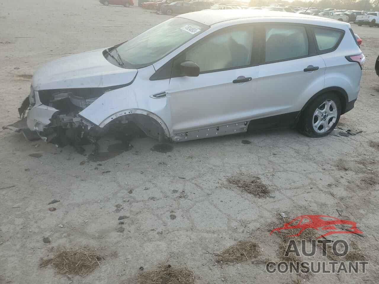 FORD ESCAPE 2018 - 1FMCU0F79JUD42042