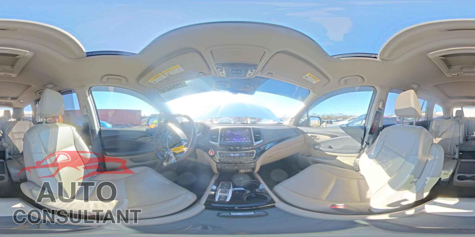 HONDA PILOT 2017 - 5FNYF6H05HB031671