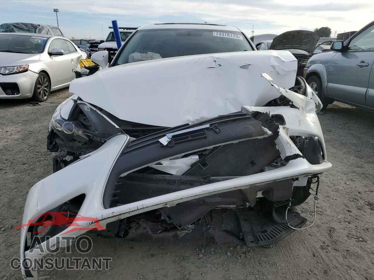 LEXUS IS 2016 - JTHBA1D25G5032879