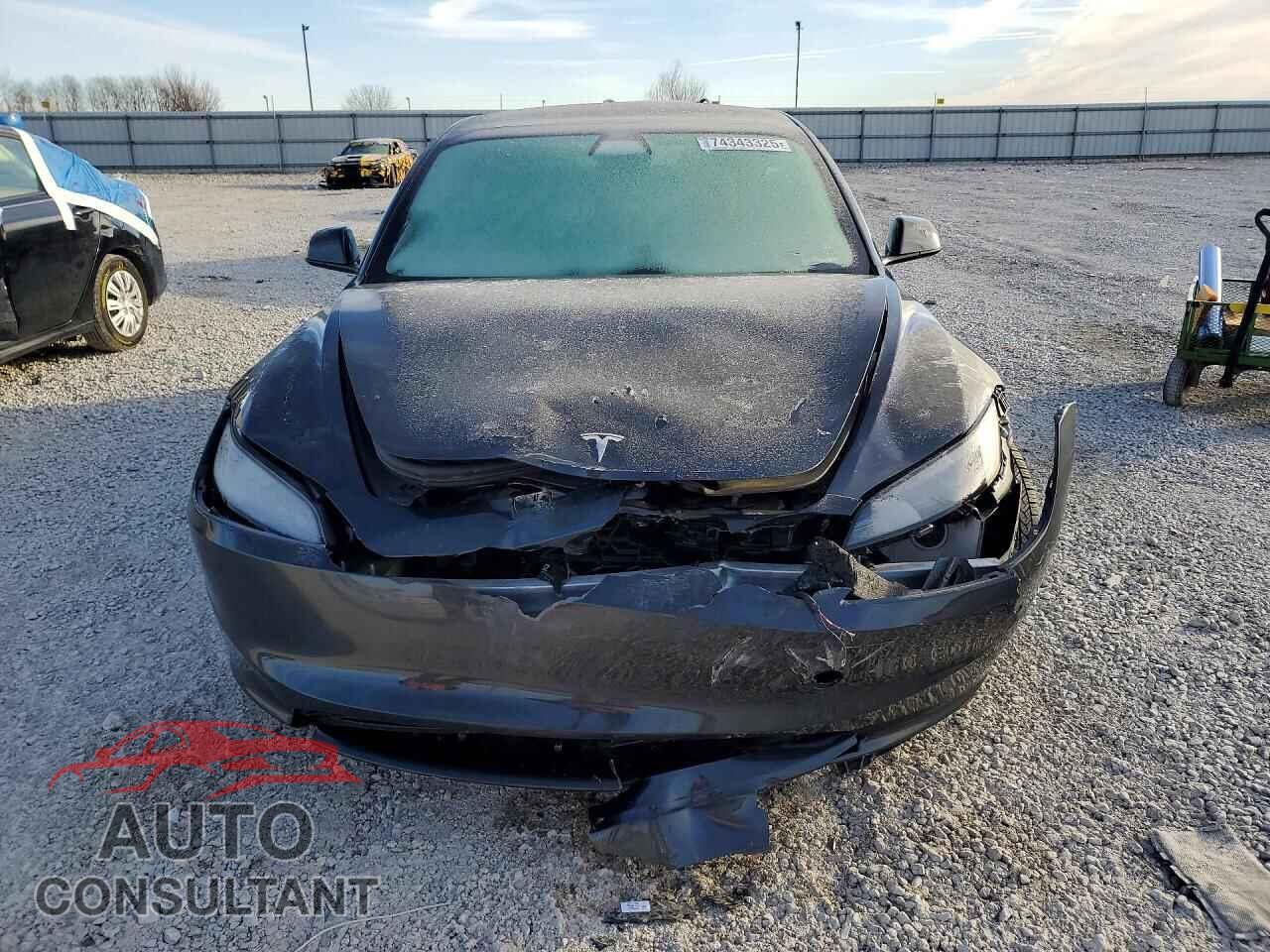 TESLA MODEL 3 2024 - 5YJ3E1EA8RF772721