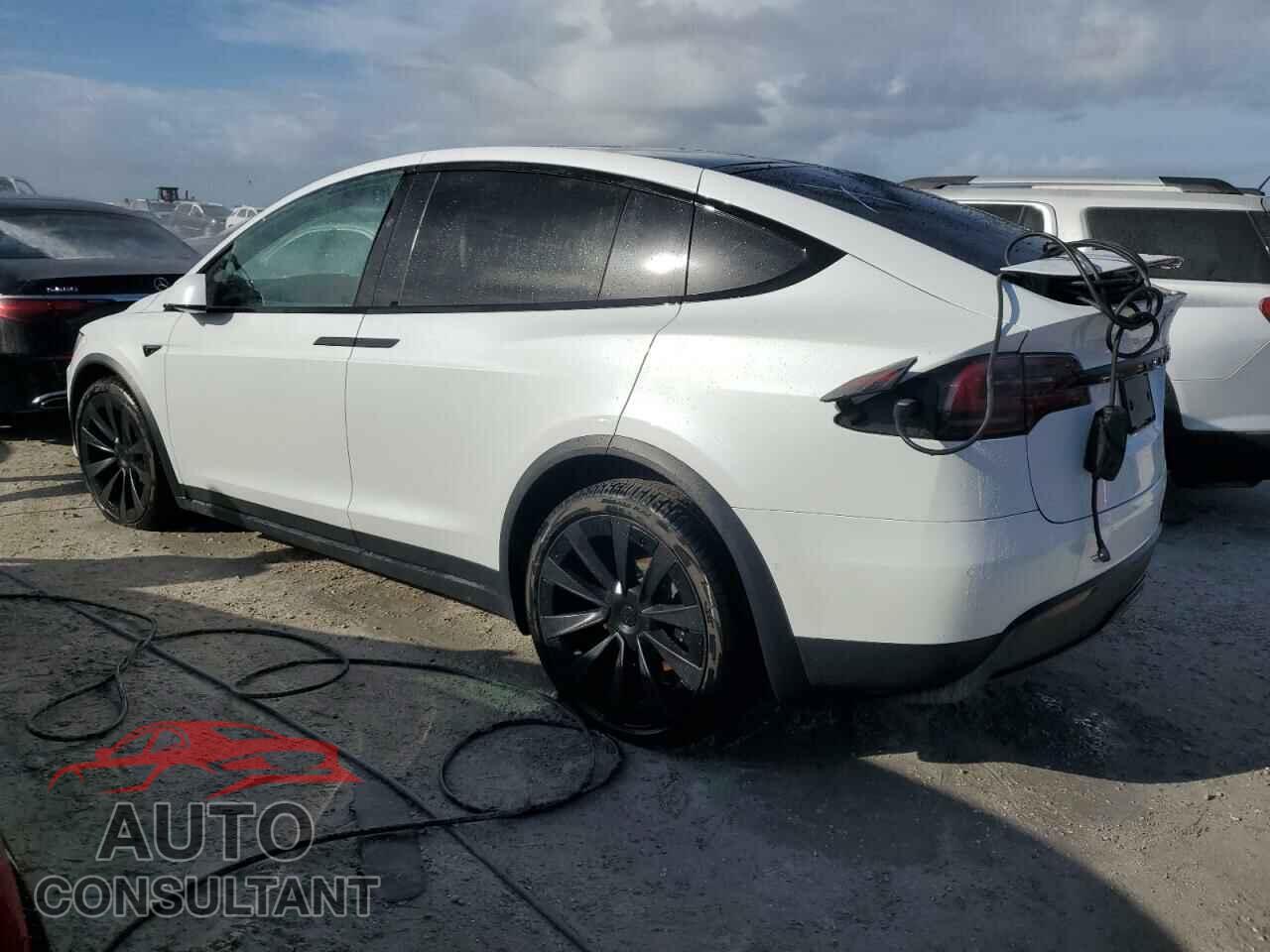 TESLA MODEL X 2023 - 7SAXCDE57PF366151