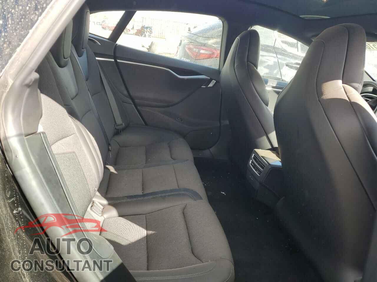 TESLA MODEL S 2017 - 5YJSA1E24HF227209