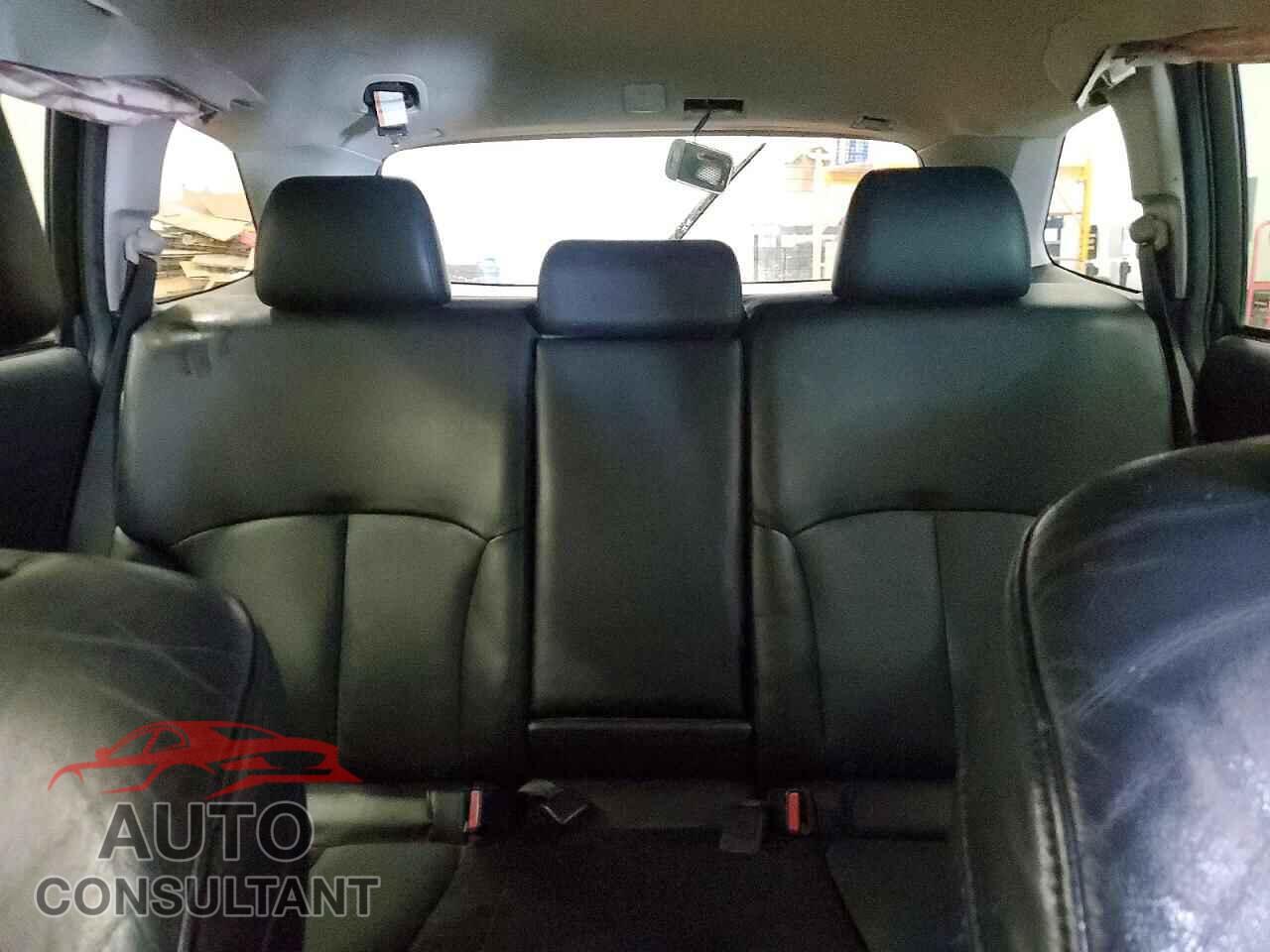 SUBARU OUTBACK 2014 - 4S4BRBLCXE3318452