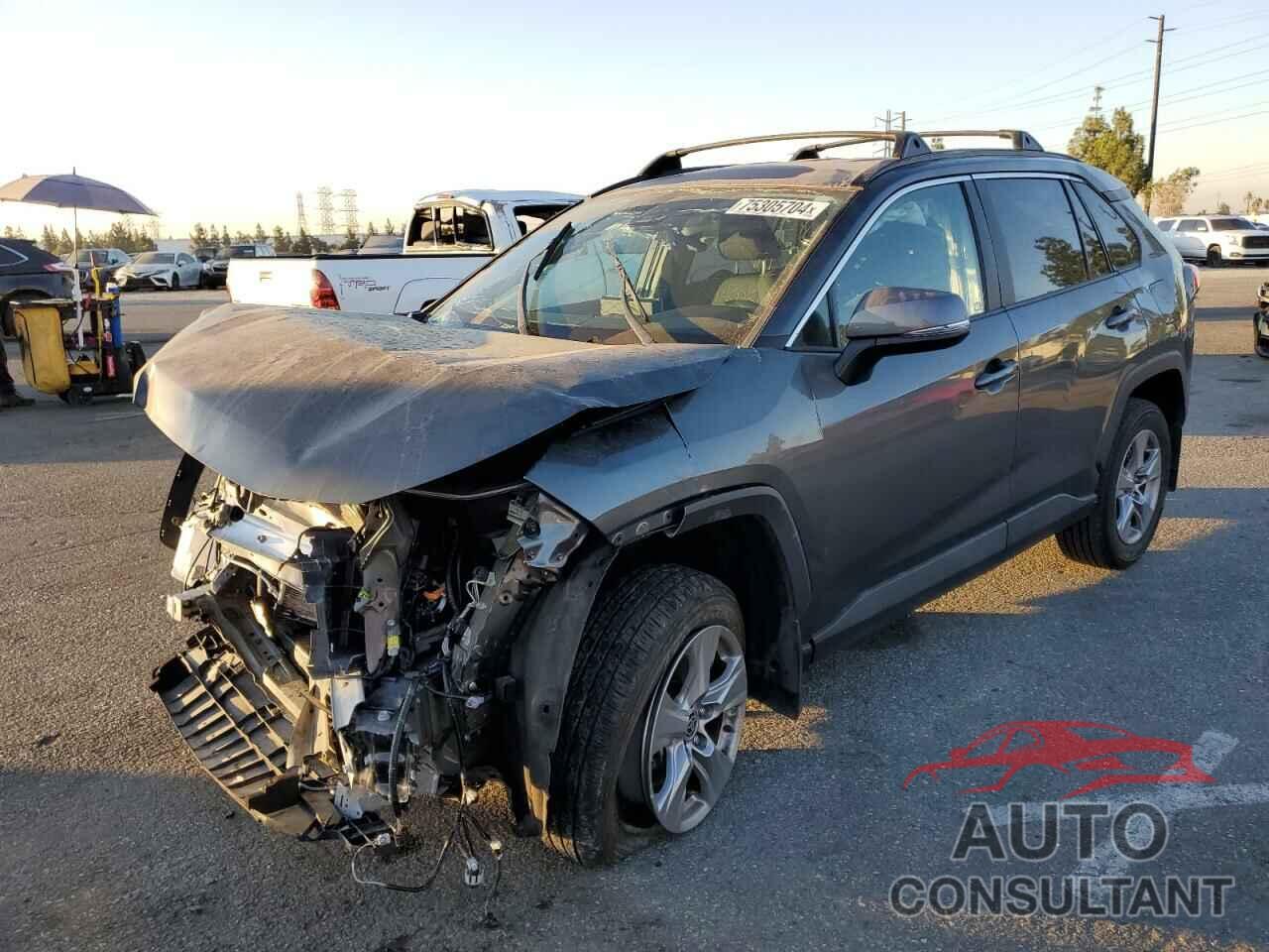 TOYOTA RAV4 2023 - 2T3W1RFVXPW240547