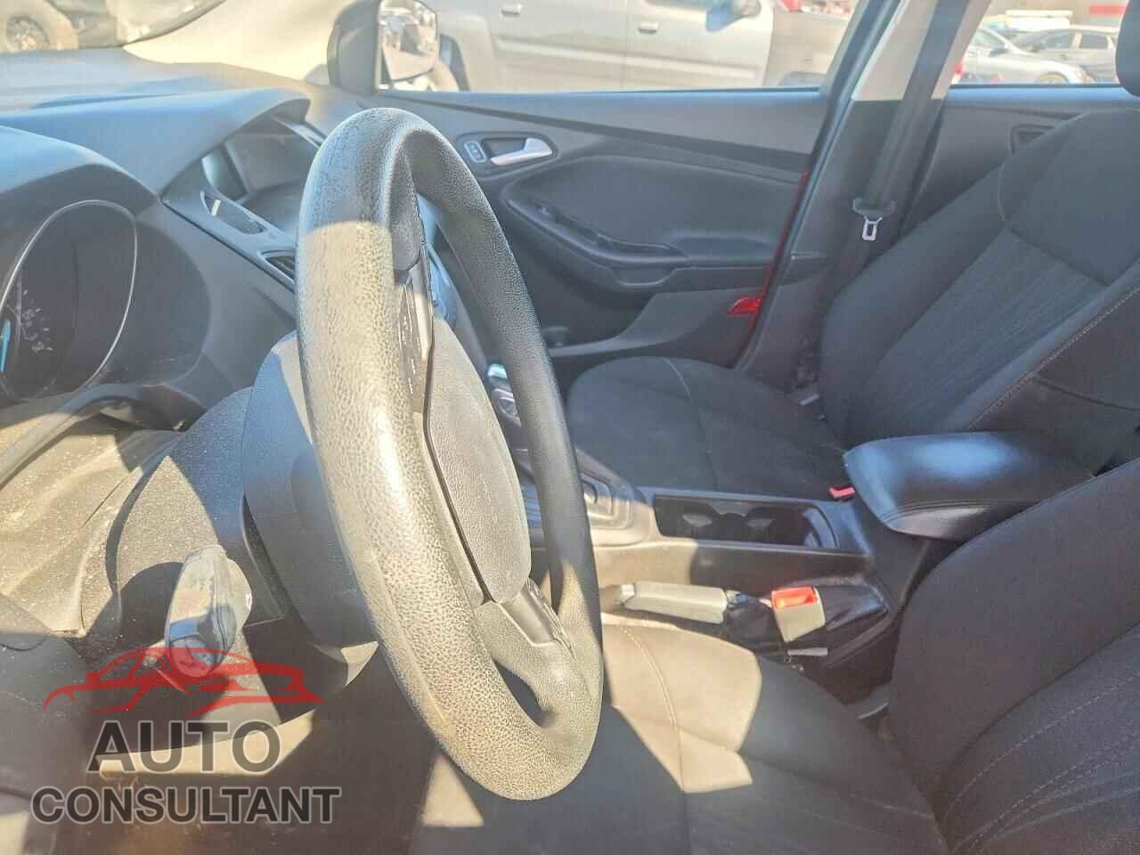 FORD FOCUS 2016 - 1FADP3K20GL213526