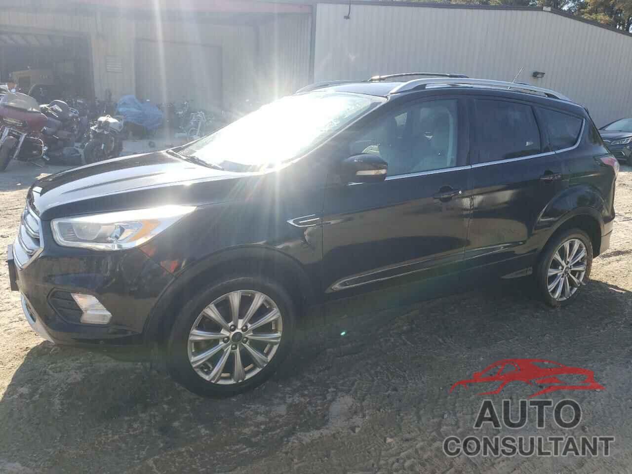 FORD ESCAPE 2017 - 1FMCU9JD8HUE20323