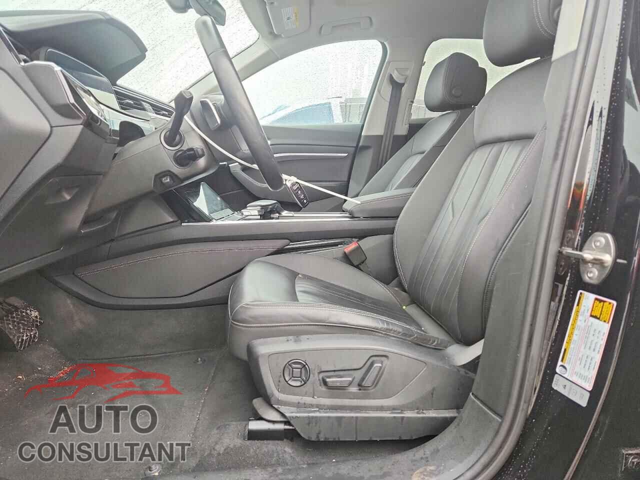 AUDI E-TRON 2021 - WA1AAAGE8MB018548